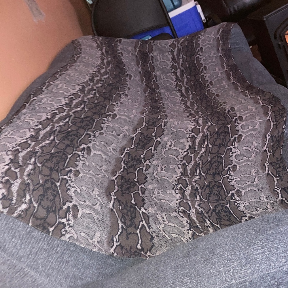 DKNY Black and Gray Patterned shawl